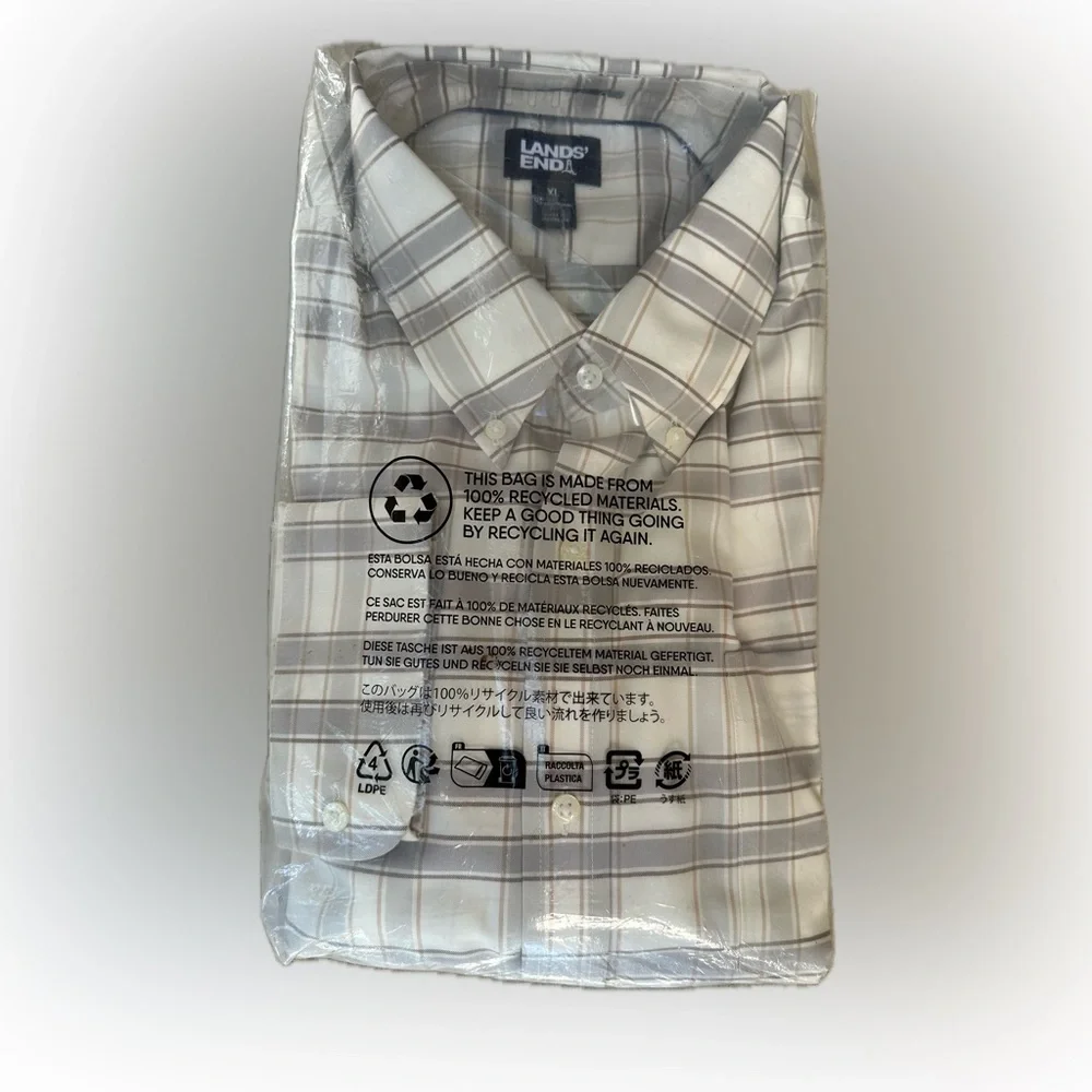 Lands' End Gray and White Checkered Shirt
Traditional Fit - XL
New in Packaging - Picture 2 of 3